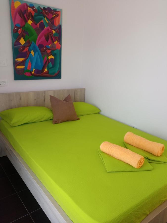 Guest House Inara เนอุม ภายนอก รูปภาพ