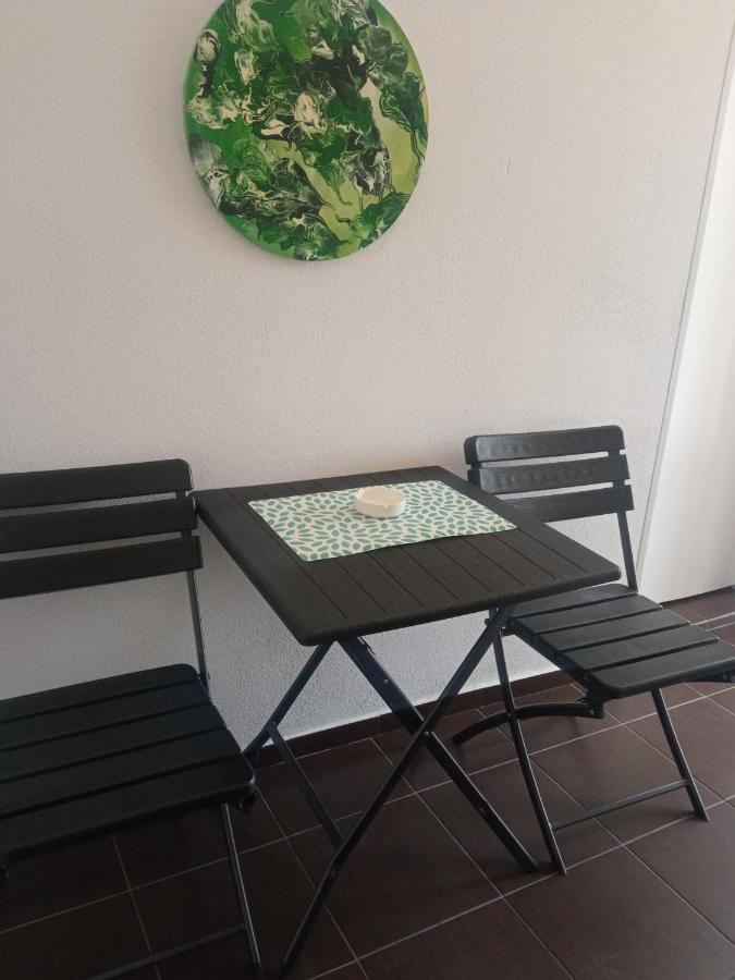 Guest House Inara เนอุม ภายนอก รูปภาพ