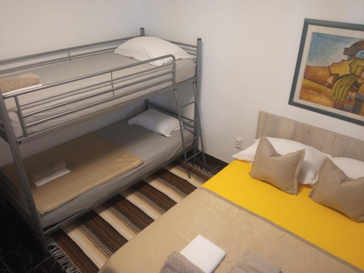 Guest House Inara เนอุม ภายนอก รูปภาพ